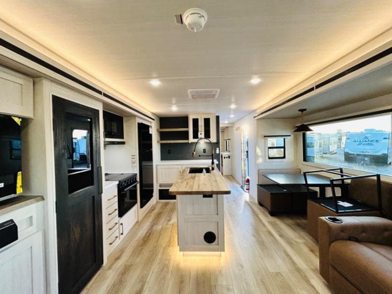 2025 Forest River 2025 Forest River Surveyor - thumbnail 23