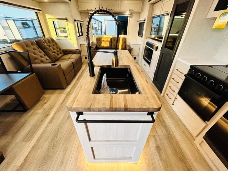 2025 Forest River 2025 Forest River Surveyor - thumbnail 27