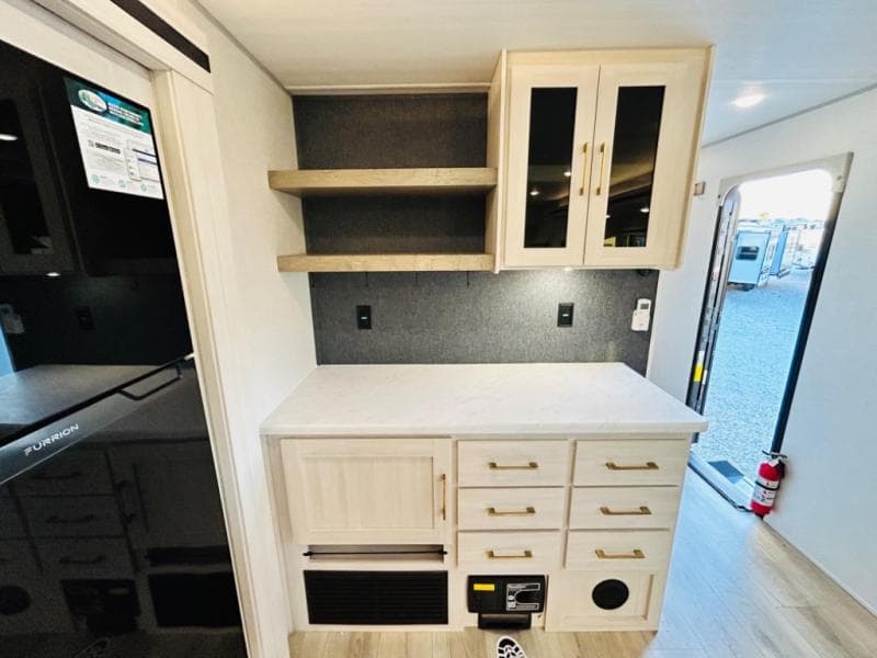 2025 Forest River 2025 Forest River Surveyor - thumbnail 33