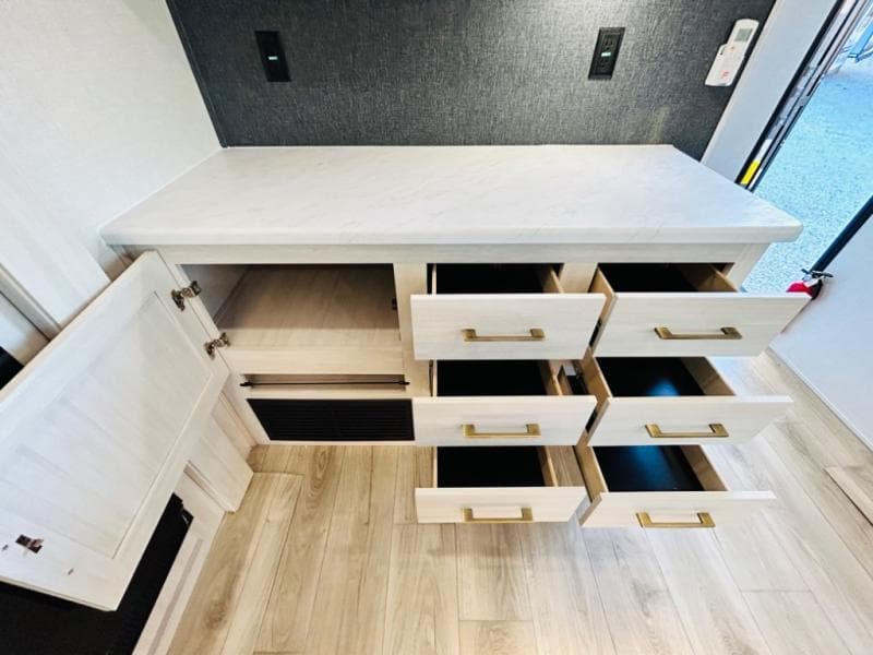 2025 Forest River 2025 Forest River Surveyor - thumbnail 38