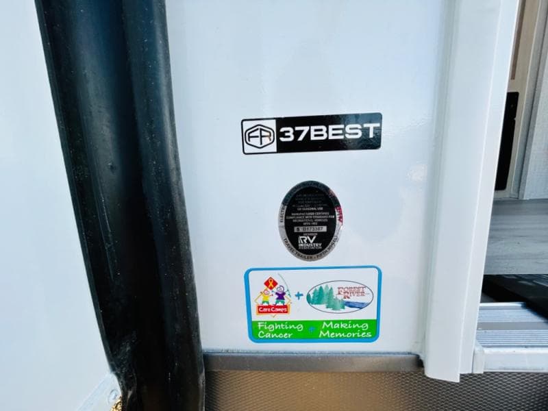 2025 Forest River 2025 Forest River Wildcat - thumbnail 9