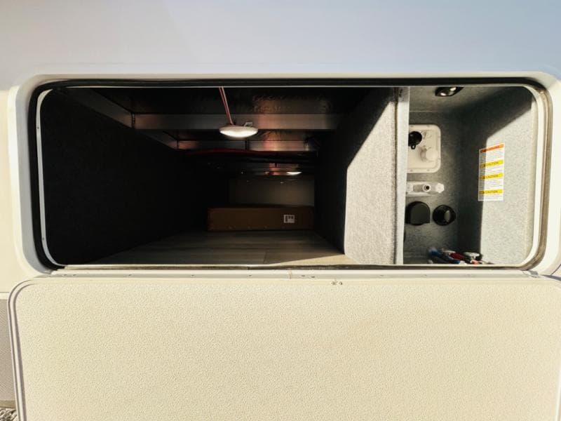 2025 Forest River 2025 Forest River Wildcat - thumbnail 13