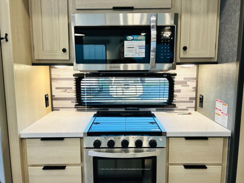 2025 Forest River 2025 Forest River Wildcat - thumbnail 32