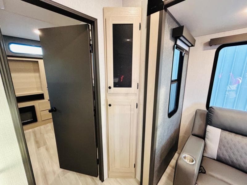 2025 Forest River 2025 Forest River Wildcat - thumbnail 50