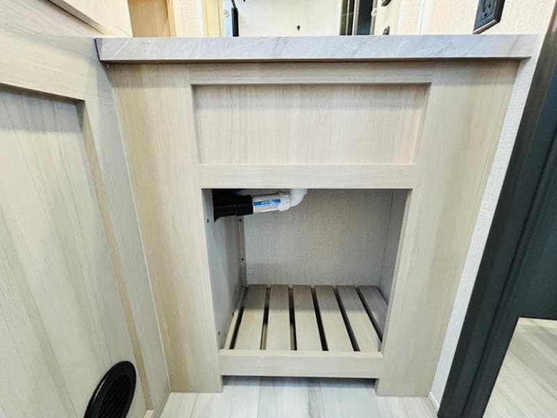 2025 Forest River 2025 Forest River Wildcat - thumbnail 56