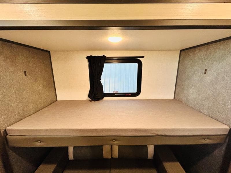 2025 Forest River 2025 Forest River Wildcat - thumbnail 75