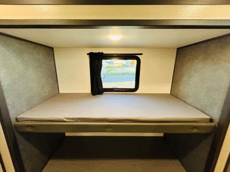 2025 Forest River 2025 Forest River Wildcat - thumbnail 80