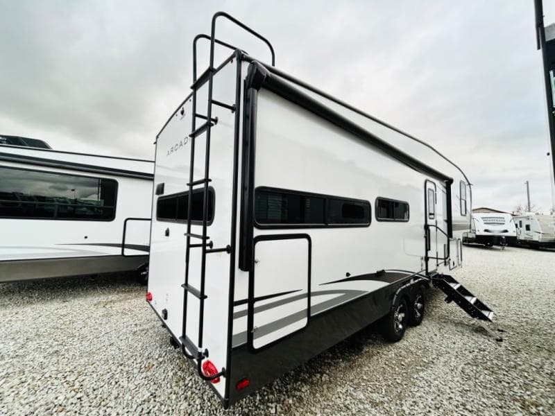 2025 Keystone 2025 Keystone Arcadia Super Lite - thumbnail 4