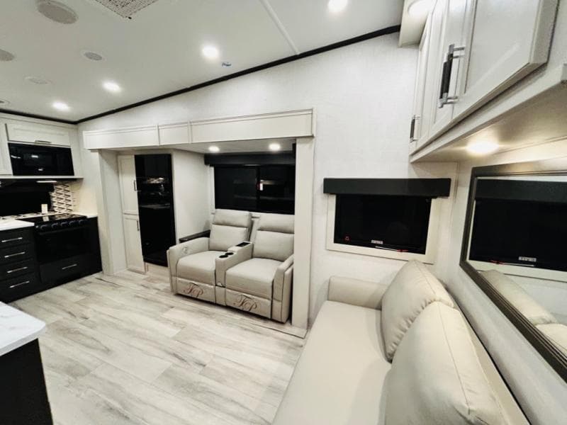 2025 Keystone 2025 Keystone Arcadia Super Lite - thumbnail 27