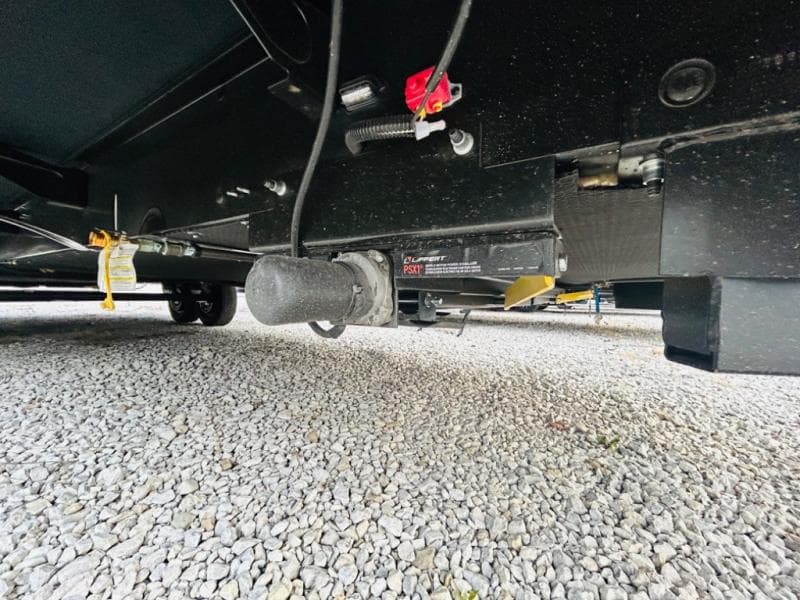 2025 Keystone RV 2025 Keystone RV Bullet Crossfire - thumbnail 10