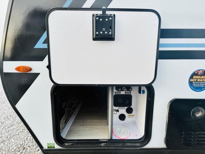 2025 Keystone RV 2025 Keystone RV Bullet Crossfire - thumbnail 13