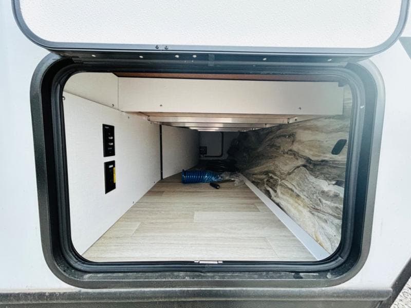 2025 Keystone RV 2025 Keystone RV Bullet Crossfire - thumbnail 17