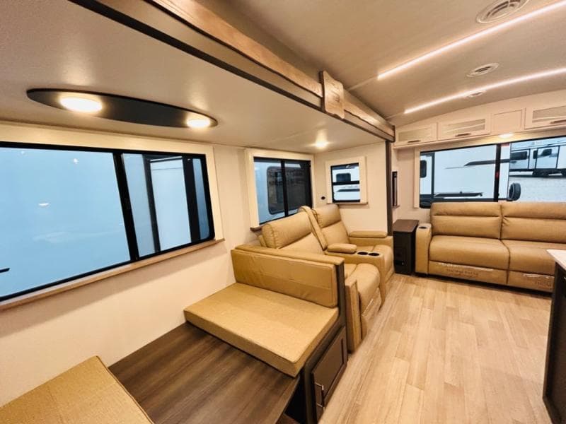 2025 Keystone RV 2025 Keystone RV Bullet Crossfire - thumbnail 20