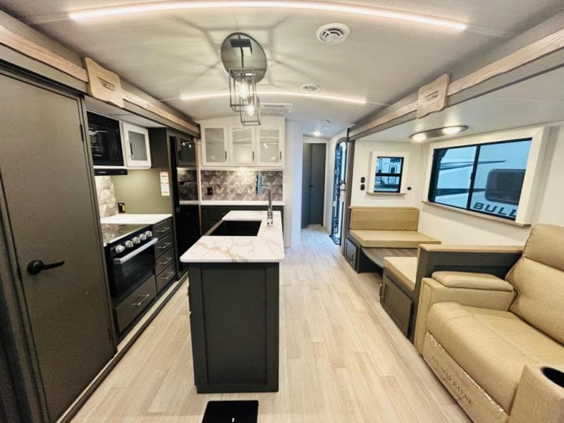 2025 Keystone RV 2025 Keystone RV Bullet Crossfire - thumbnail 22