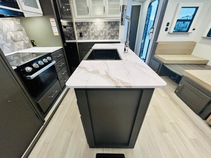 2025 Keystone RV 2025 Keystone RV Bullet Crossfire - thumbnail 25