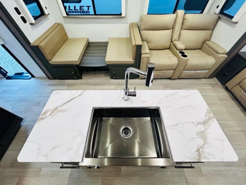 2025 Keystone RV 2025 Keystone RV Bullet Crossfire - thumbnail 26