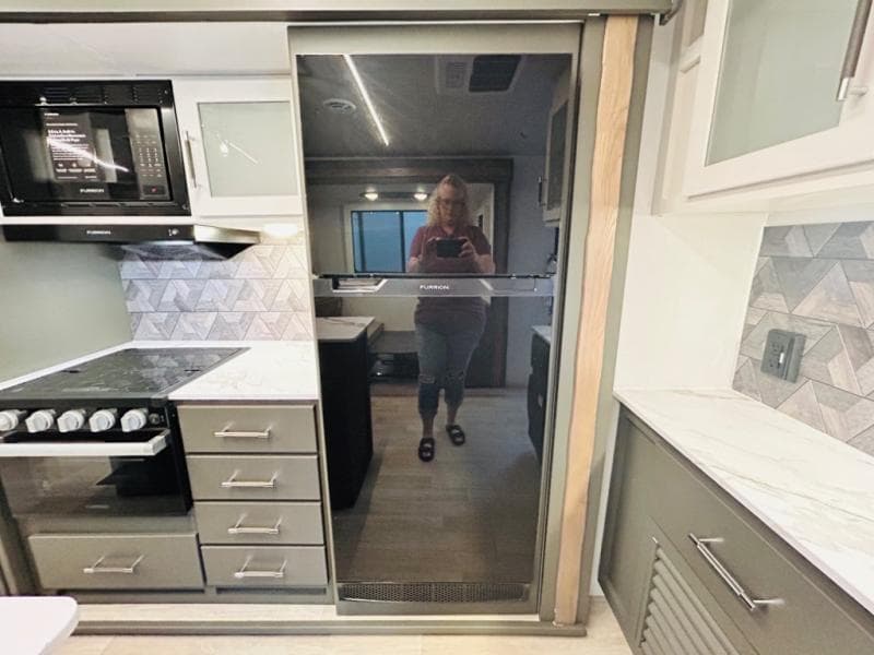 2025 Keystone RV 2025 Keystone RV Bullet Crossfire - thumbnail 36