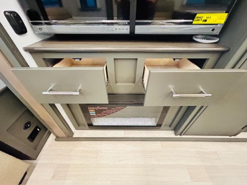 2025 Keystone RV 2025 Keystone RV Bullet Crossfire - thumbnail 53