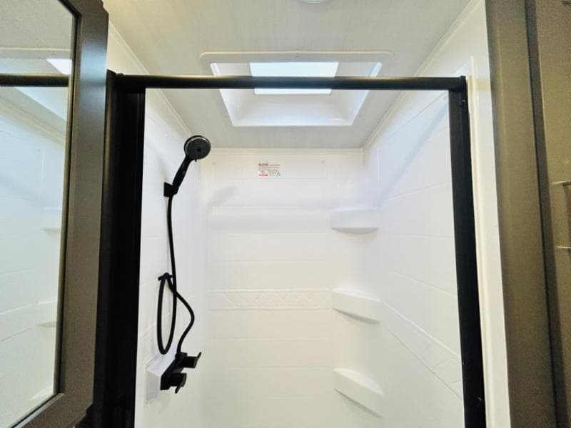 2025 Keystone RV 2025 Keystone RV Bullet Crossfire - thumbnail 79