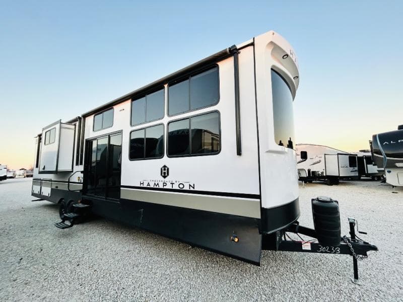 2025 CrossRoads 2025 CrossRoads Hampton - thumbnail 3