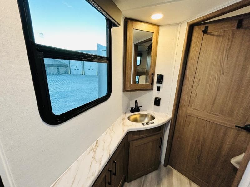 2025 Alliance 2025 Alliance Delta - thumbnail 75