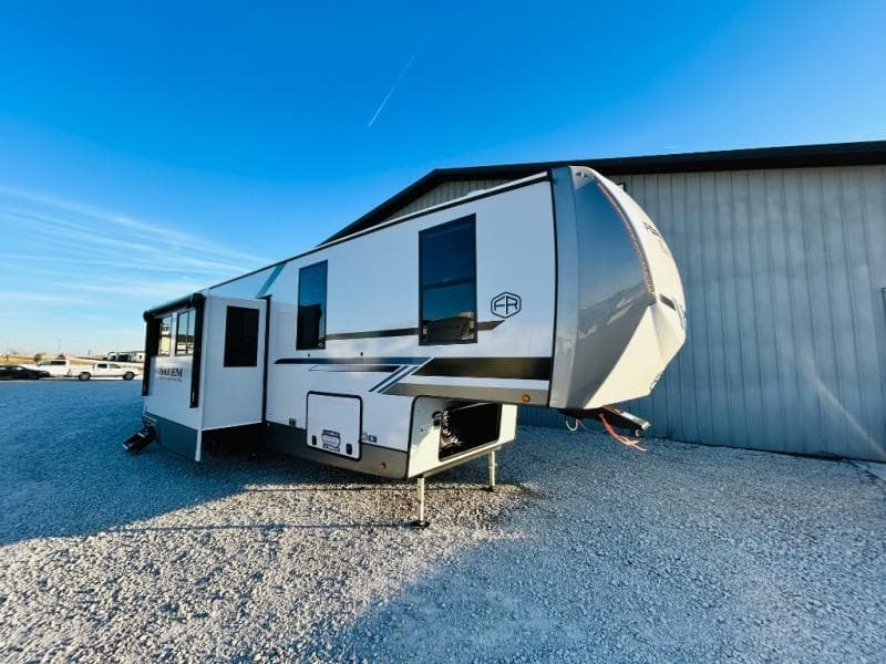 2025 Forest River 2025 Forest River Salem Hemisphere - thumbnail 3