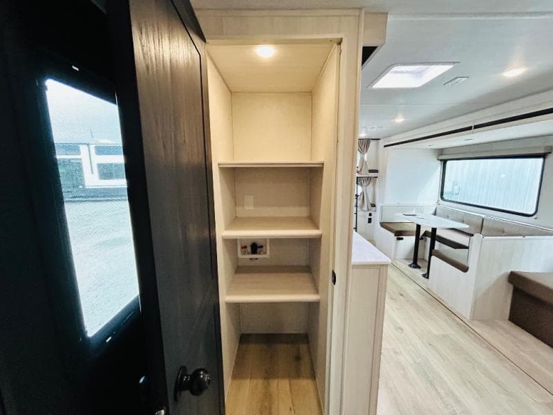 2025 Forest River 2025 Forest River Surveyor - thumbnail 38