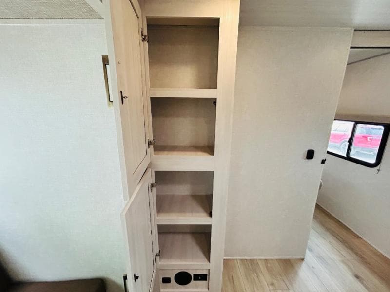 2025 Forest River 2025 Forest River Surveyor - thumbnail 43