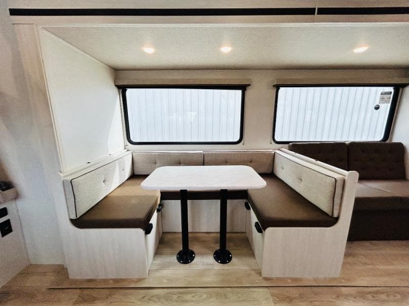 2025 Forest River 2025 Forest River Surveyor - thumbnail 47