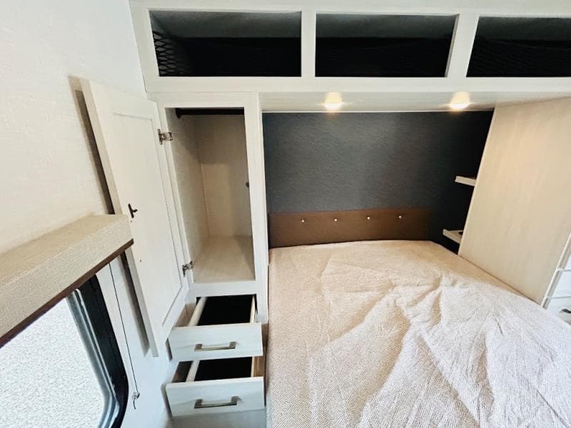 2025 Forest River 2025 Forest River Surveyor - thumbnail 68