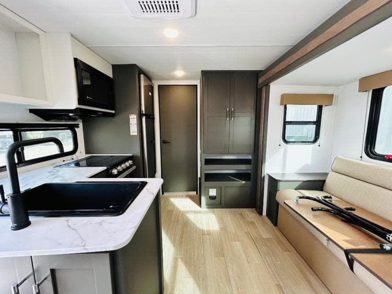 2025 Keystone 2025 Keystone Bullet Classic - thumbnail 21