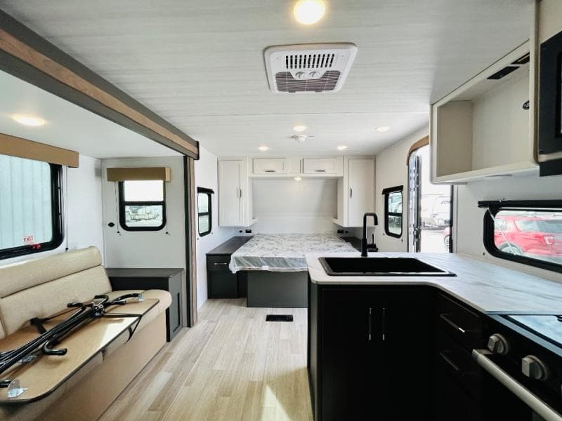 2025 Keystone 2025 Keystone Bullet Classic - thumbnail 22