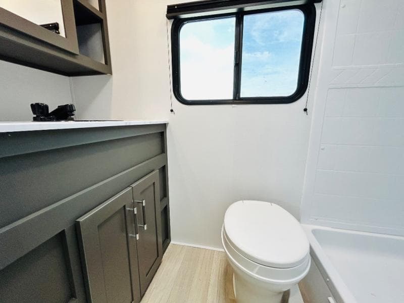 2025 Keystone 2025 Keystone Bullet Classic - thumbnail 44