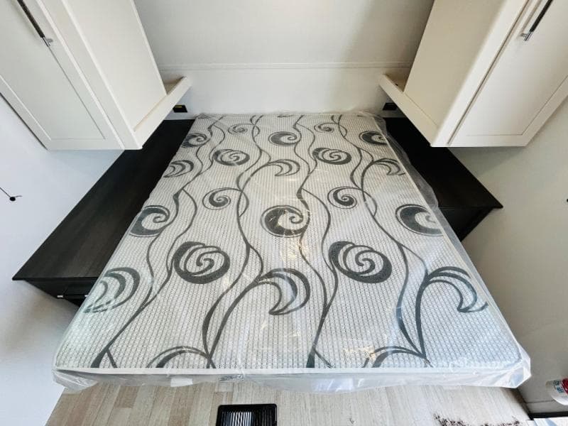 2025 Keystone 2025 Keystone Bullet Classic - thumbnail 55