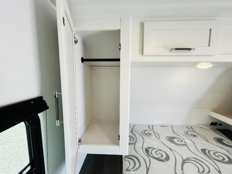 2025 Keystone 2025 Keystone Bullet Classic - thumbnail 58