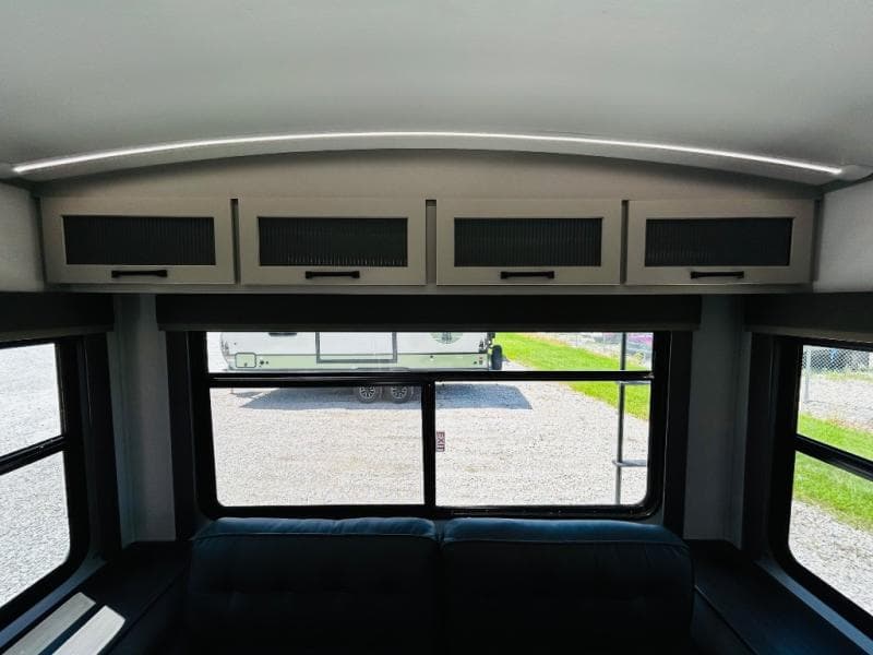 2025 Keystone 2025 Keystone Outback - thumbnail 22