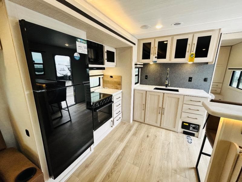 2025 Forest River 2025 Forest River Surveyor - thumbnail 23