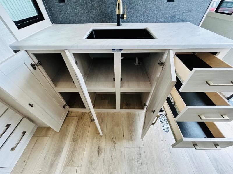 2025 Forest River 2025 Forest River Surveyor - thumbnail 30