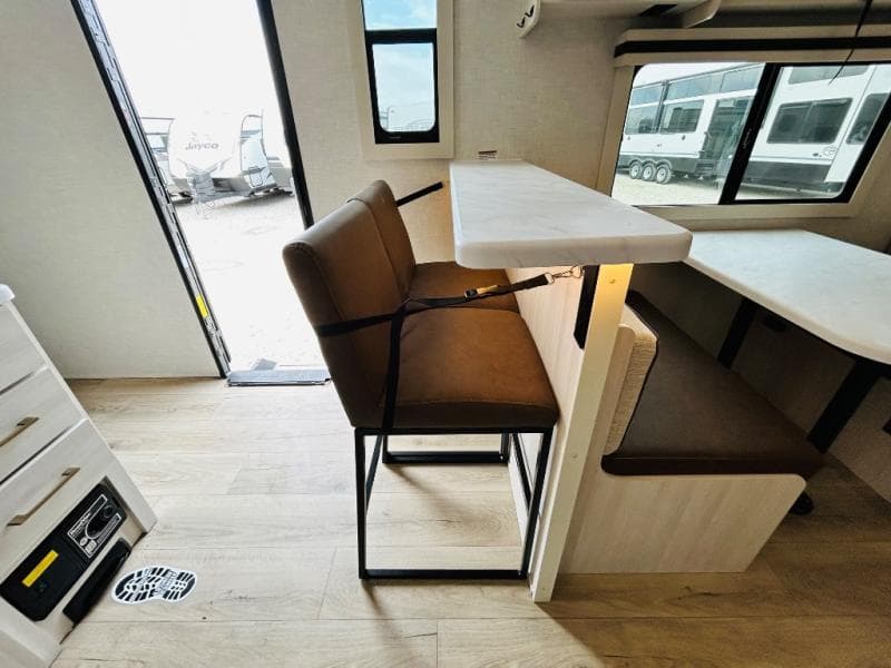 2025 Forest River 2025 Forest River Surveyor - thumbnail 39