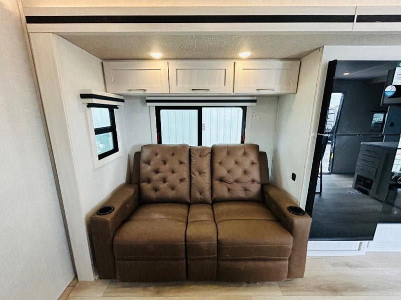 2025 Forest River 2025 Forest River Surveyor - thumbnail 41