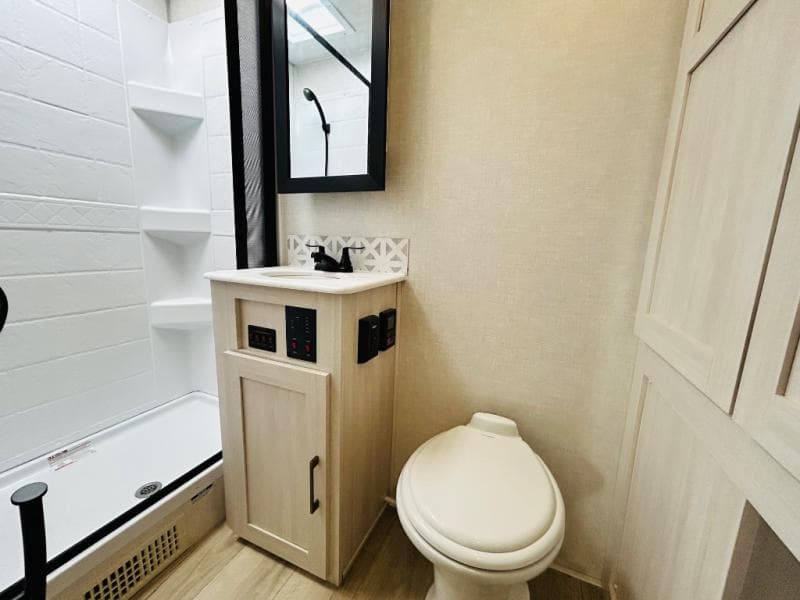 2025 Forest River 2025 Forest River Surveyor - thumbnail 54