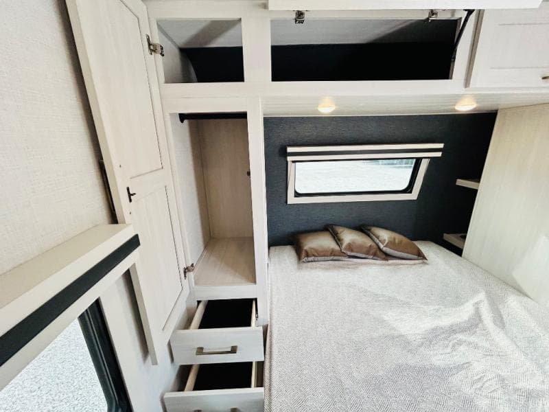 2025 Forest River 2025 Forest River Surveyor - thumbnail 72