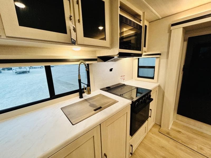 2025 Forest River 2025 Forest River Surveyor Legend - thumbnail 20