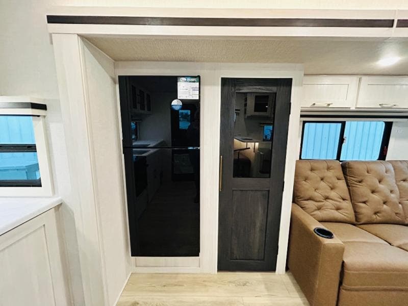 2025 Forest River 2025 Forest River Surveyor Legend - thumbnail 37