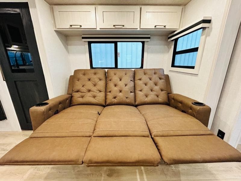 2025 Forest River 2025 Forest River Surveyor Legend - thumbnail 46