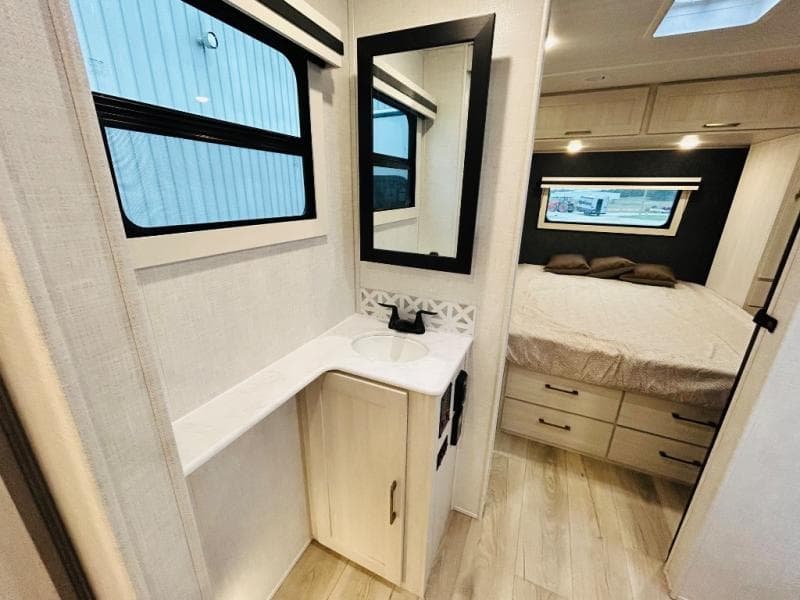 2025 Forest River 2025 Forest River Surveyor Legend - thumbnail 54