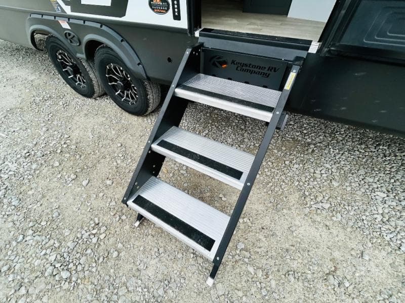 2025 Keystone 2025 Keystone Bullet - thumbnail 14