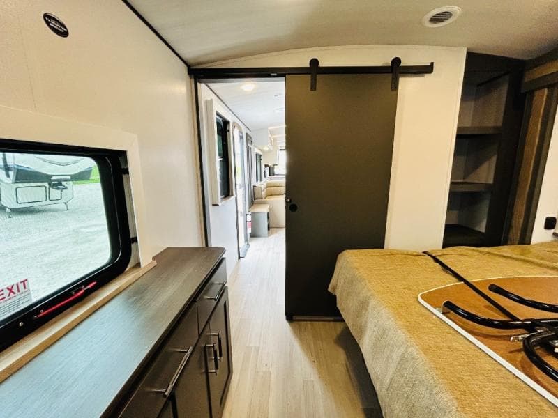 2025 Keystone 2025 Keystone Bullet - thumbnail 21