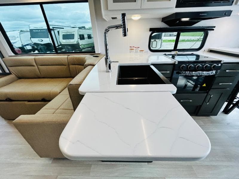 2025 Keystone 2025 Keystone Bullet - thumbnail 33