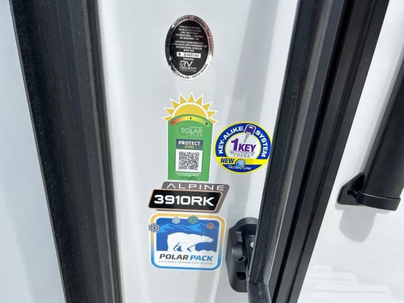 2025 Keystone 2025 Keystone Alpine - thumbnail 18